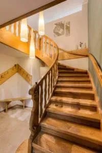 Alte Möbel neu interpretiert durch Innenarchitekt in Wien