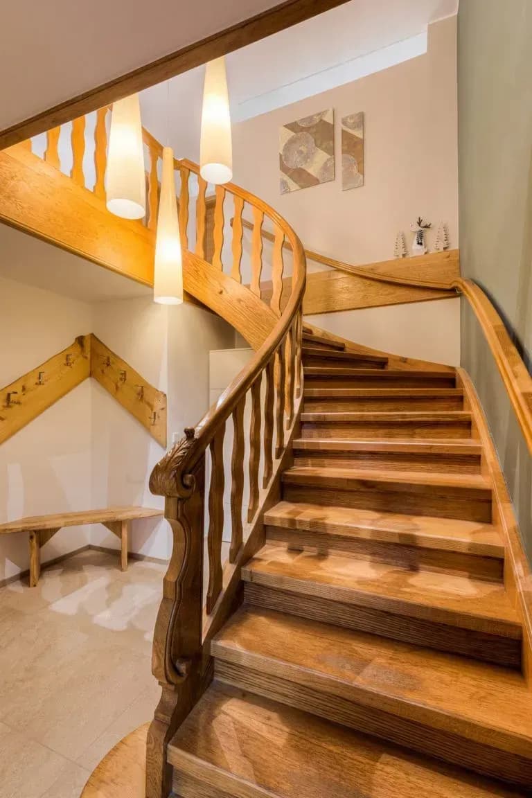 Tipps zur Raumaufteilung für mehr Licht in einer Bauernhauswohnung