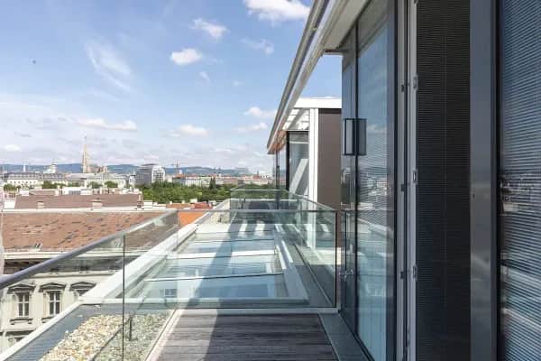 Wie integriere ich maßgeschneiderte Möbel in mein Loft für eine einzigartige Atmosphäre?