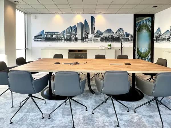 Innenarchitektur für moderne und effiziente Büroräume in Linz